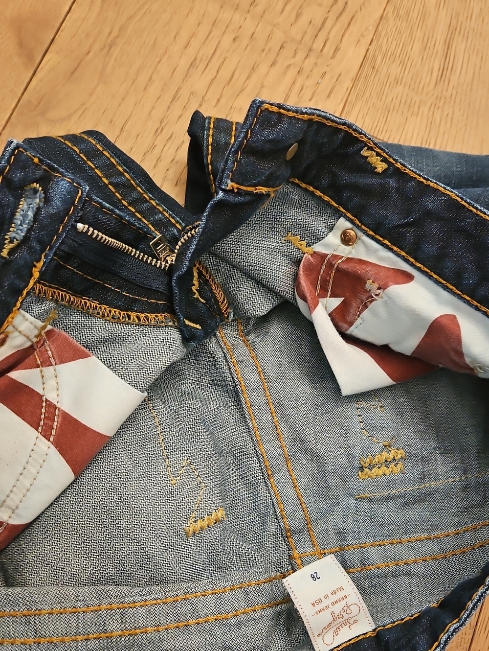 True Religion Jeans - Picture 7 of 8
